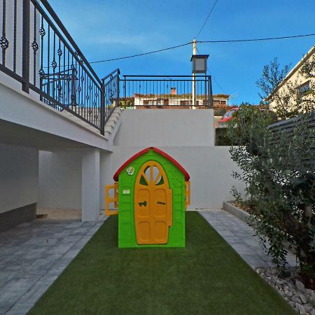 Deluxe Apartman Porto Traù Esterno foto