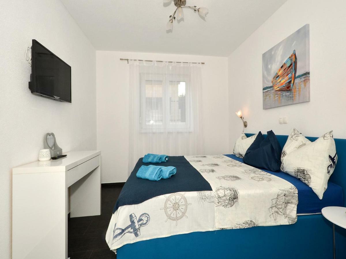 Deluxe Apartman Porto Traù Esterno foto