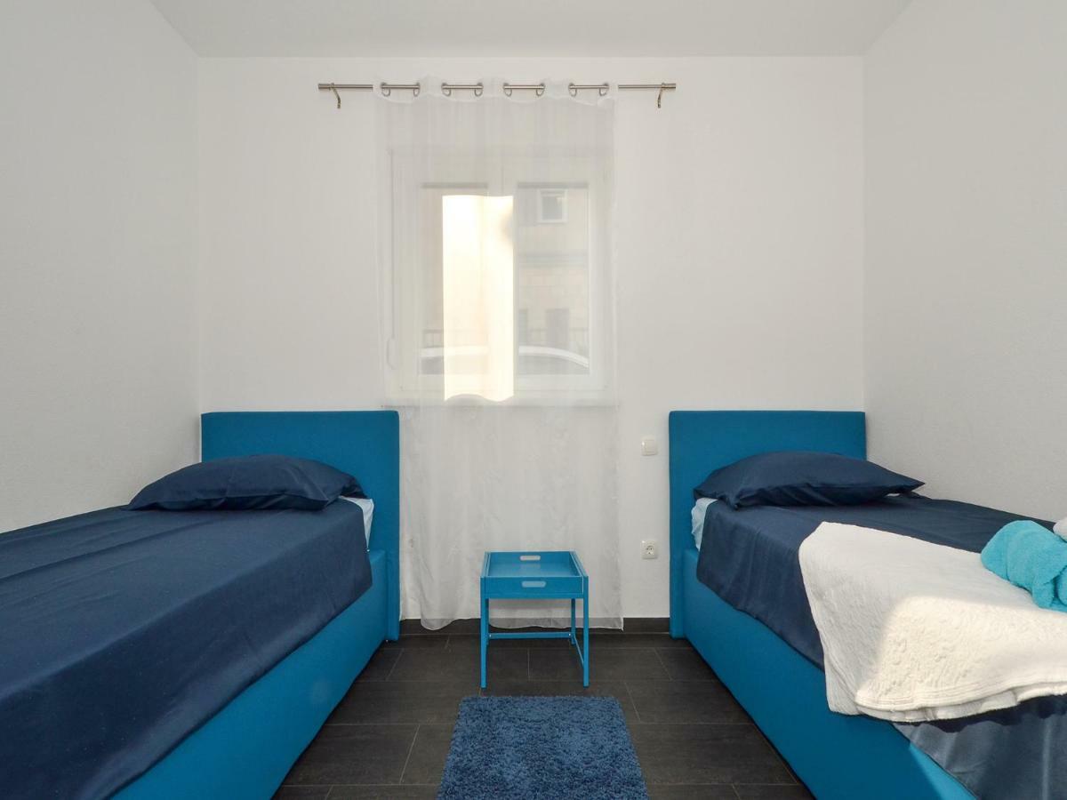 Deluxe Apartman Porto Traù Esterno foto